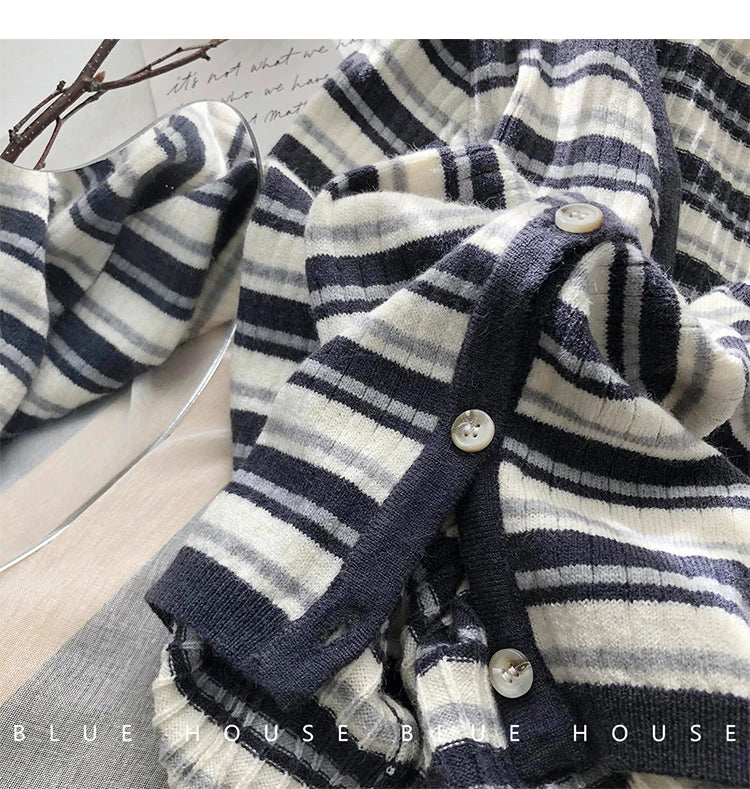 Hnewly  Women's Retro Striped Sweater Korean V-neck Contrasting Spring Autumn Long Sleeved Knitted Cardigan Coat  All-Matchded Loose Top