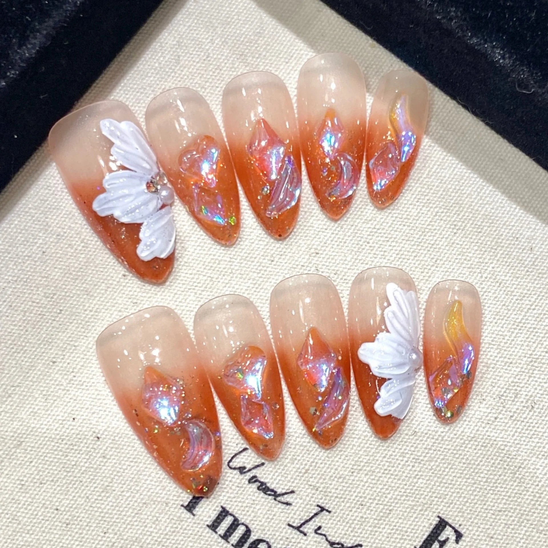 Hnewly 10pcs Blush Pink Fake Nail Patches Handmade Pearl Love Heart Press On Nails Planet Cross Designs Detachable Almond