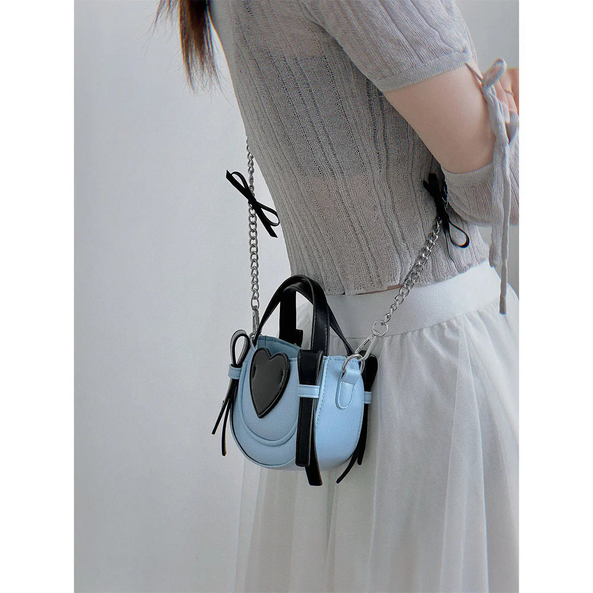 Hnewly  Silver Heart Chain Crossbody Designer Mini Bow Shoulder Bag Women Fashion Handbag Ladies Versatile Lipstick Purses Y2k Aesthetic