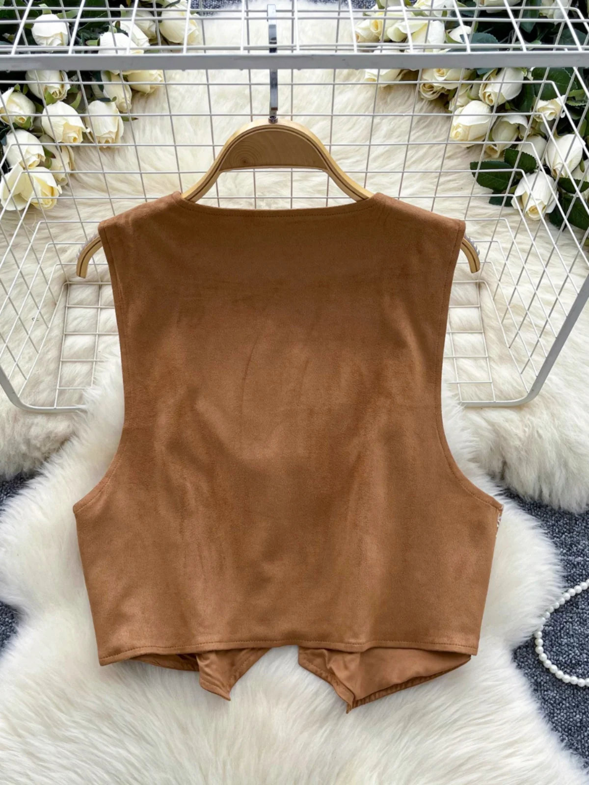 Hnewly  Bohemian Style Retro Sleeveless Vest Women's Autumn Embroidery V-neck Temperament Top Versatile Short Cardigan Jacket