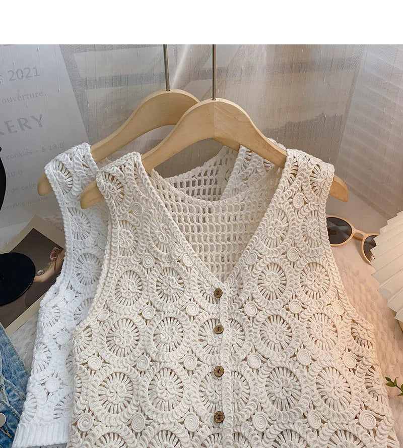 Hnewly Women Summer Hollow Out Knit Vest French Style V-Neck Sleeveless Hooked Flower Sweater 2023 New All-Match Outwear Short Top
