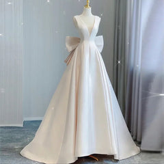 Hnewly  Retro Satin V-neck Wedding Dress With Simple Temperament Engagement Birthday Dress Backless Bow Big Tail Customized