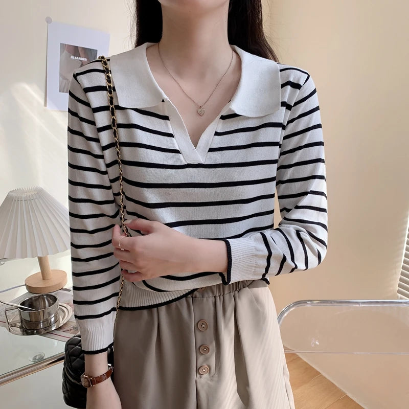 Hnewly  Striped Knit Pullover Sweater Women's Autumn 2025 New Lapel Shirt V-neck Loose Long Sleeve T-shirt Fashion Bottoming Short Top