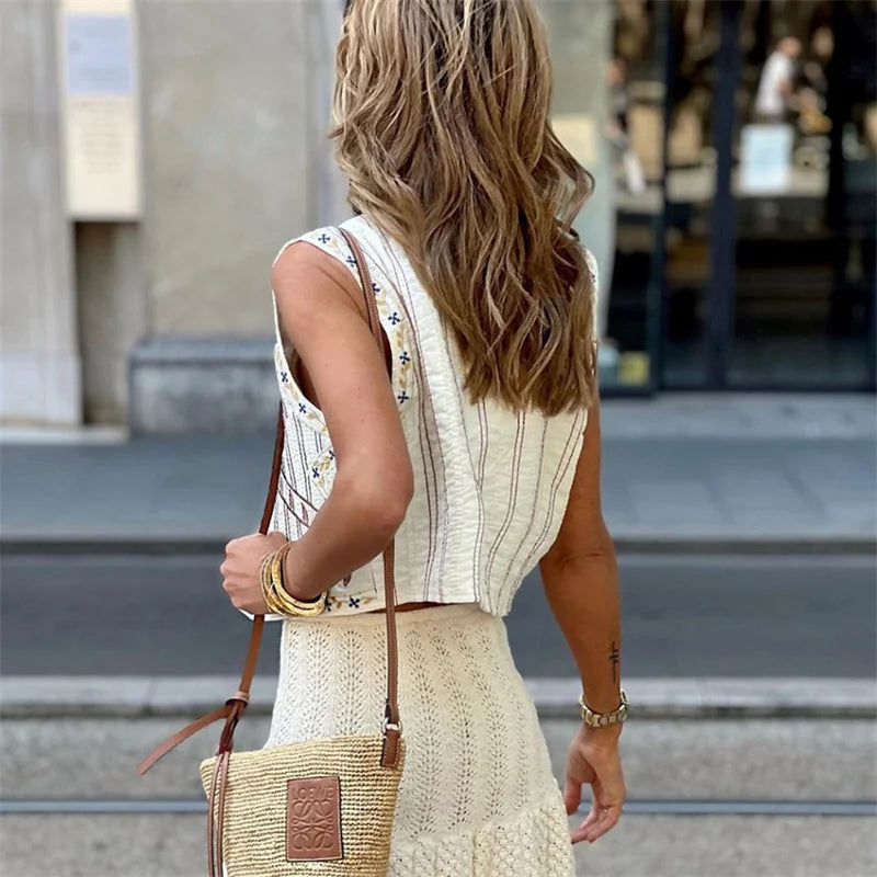 Hnewly Waistcoat Vest y2k Clothes Women Boho Embroidery Round Neck Sleeveless Open Front Jacket Tops 2000s Clothing Streetwear