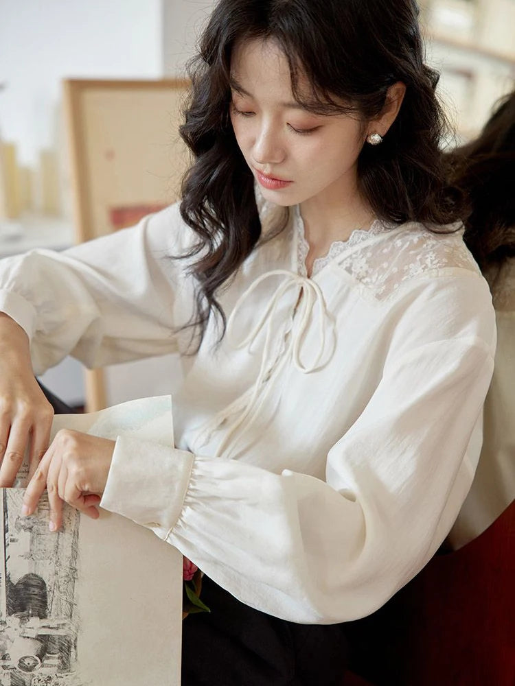 Hnewly V Neck Lace Blouse Women Elegant Long Sleeve Vintage Patchwork Shirt Sweet French Retro Lace Up Female Casual Tops Fall New
