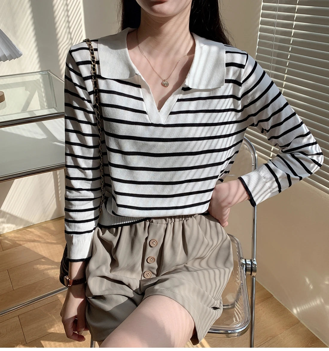Hnewly  Striped Knit Pullover Sweater Women's Autumn 2025 New Lapel Shirt V-neck Loose Long Sleeve T-shirt Fashion Bottoming Short Top