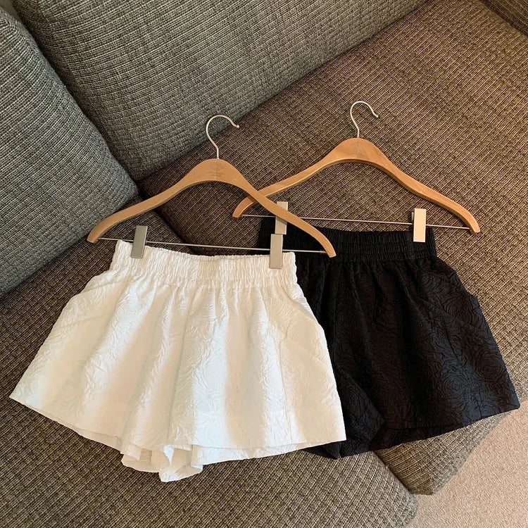 Hnewly  Black White Jacquard Shorts Women 2025 Summer Elastic High Waist Pockets Wide Leg Shorts Woman Loose Streetwear Half Pants