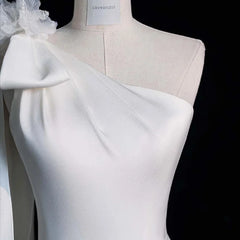 Hnewly  Light Wedding Dress Super Fairy Bride One Shoulder Out Veil Engagement Banquet Light Luxury Slimming Fish Tail Dress Customized