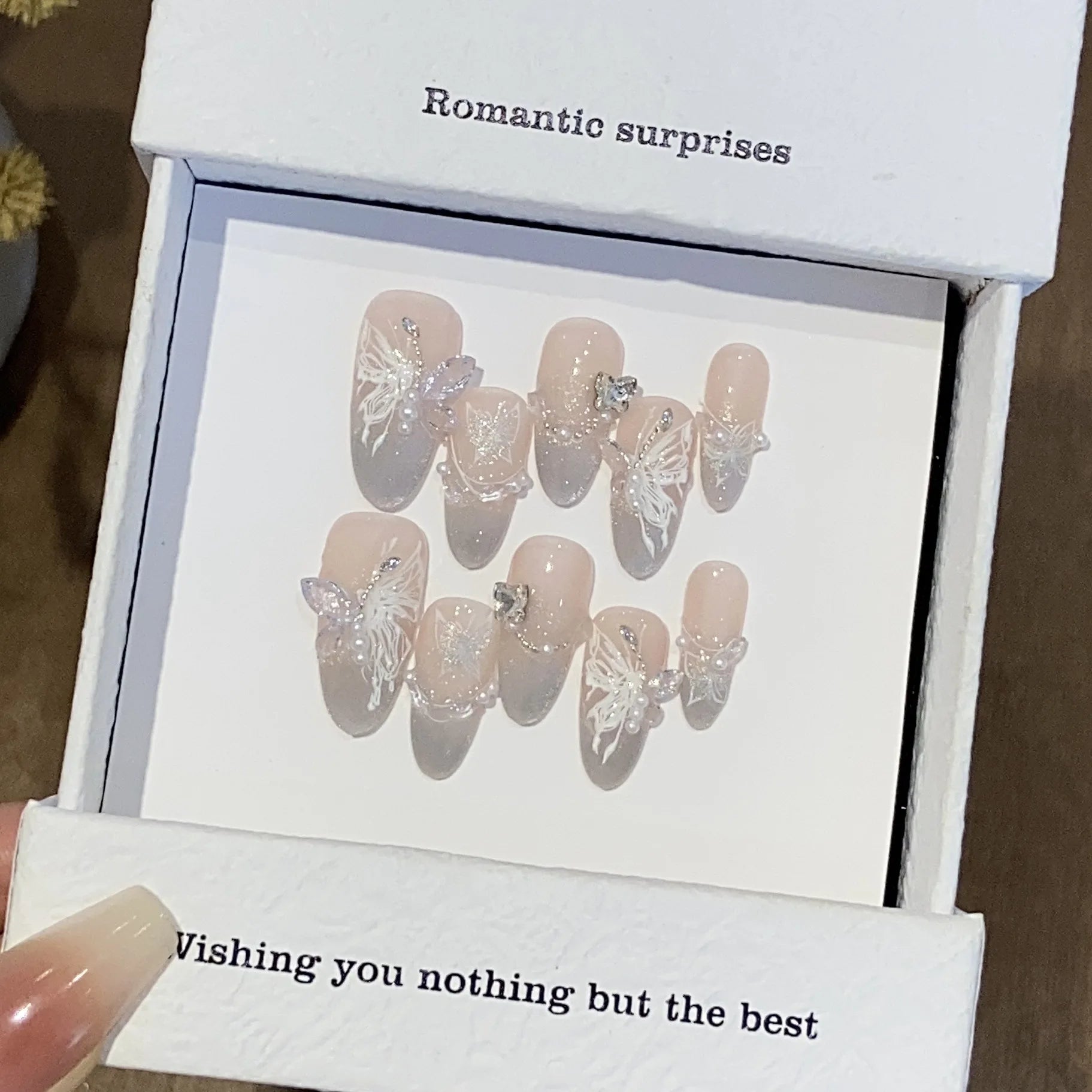 Hnewly 10Pcs Handmade Press on Nails Cat Eye Moon Decorations Aurora False Nails Short Almond Acrylic Wearable Manicure for Spice Girl