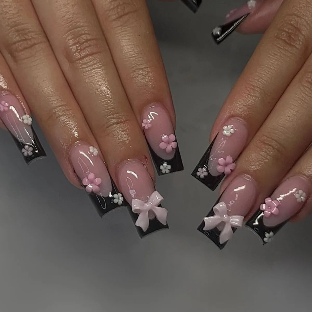 Hnewly Black French Style Fake Nails Charms Pink Flower Designs Square Head Press on Nails Women Girls Detachable False Nails Tips