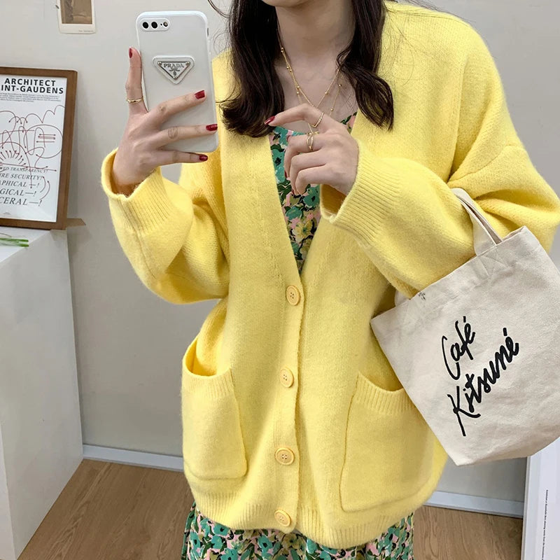 Hnewly Women Cardigan Sweater y2k Clothes Solid Color V Neck Single Breasted Long Sleeve Knitted Tops with Pockets Streetwear