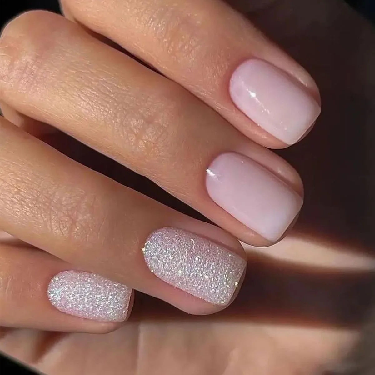 Hnewly 24Pcs Naked Pink French White Side False Nails Short Simple Nail Beauty Press on Fake Nails Full Cover Artificial Nails Tips