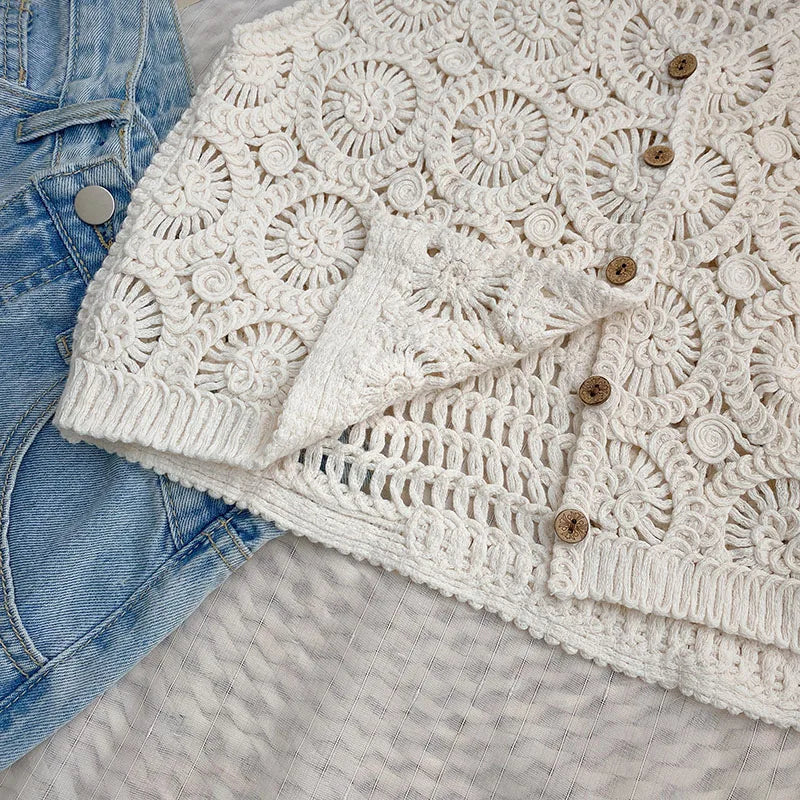 Hnewly Women Summer Hollow Out Knit Vest French Style V-Neck Sleeveless Hooked Flower Sweater 2023 New All-Match Outwear Short Top