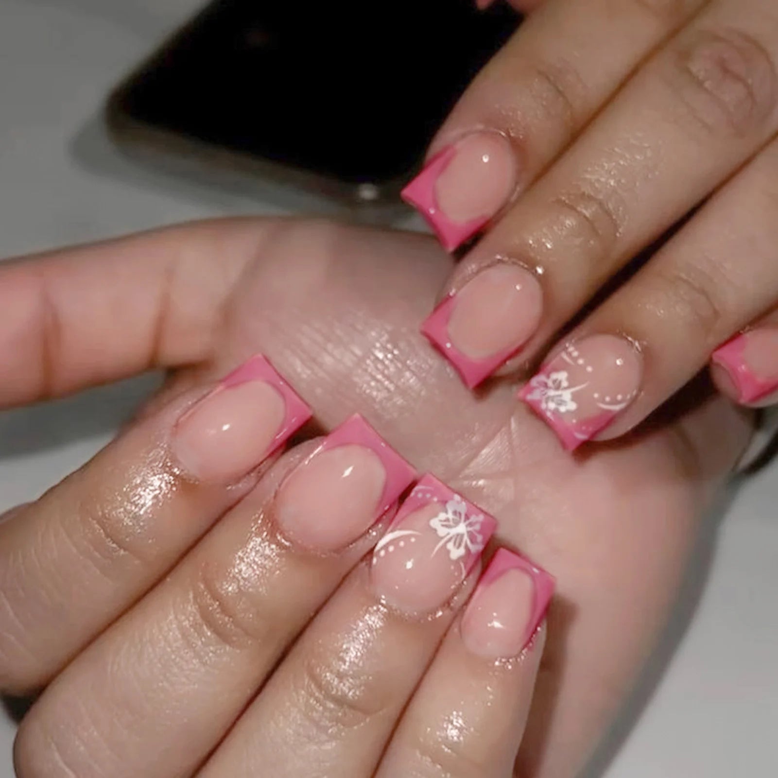 Hnewly Black French Style Fake Nails Charms Pink Flower Designs Square Head Press on Nails Women Girls Detachable False Nails Tips