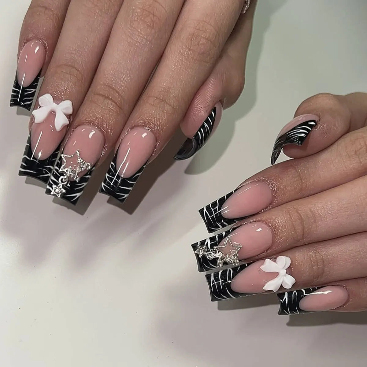 Hnewly Pink French Style Fake Nails 3D Bowknot Designs Short Square Press on Nails Sweet Korean Fashion False Nails for Women and Girls