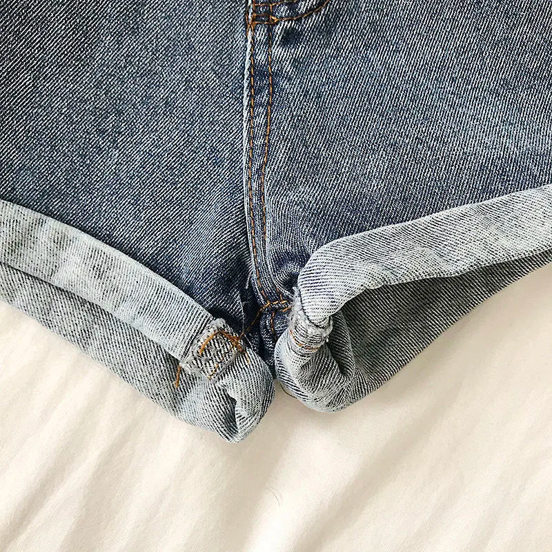 Hnewly  Versatile High Waisted Denim Shorts Summer 2025 New  Rolled Edges Loose Wide Leg Hot Pants Minimalist Women's Beach Pants