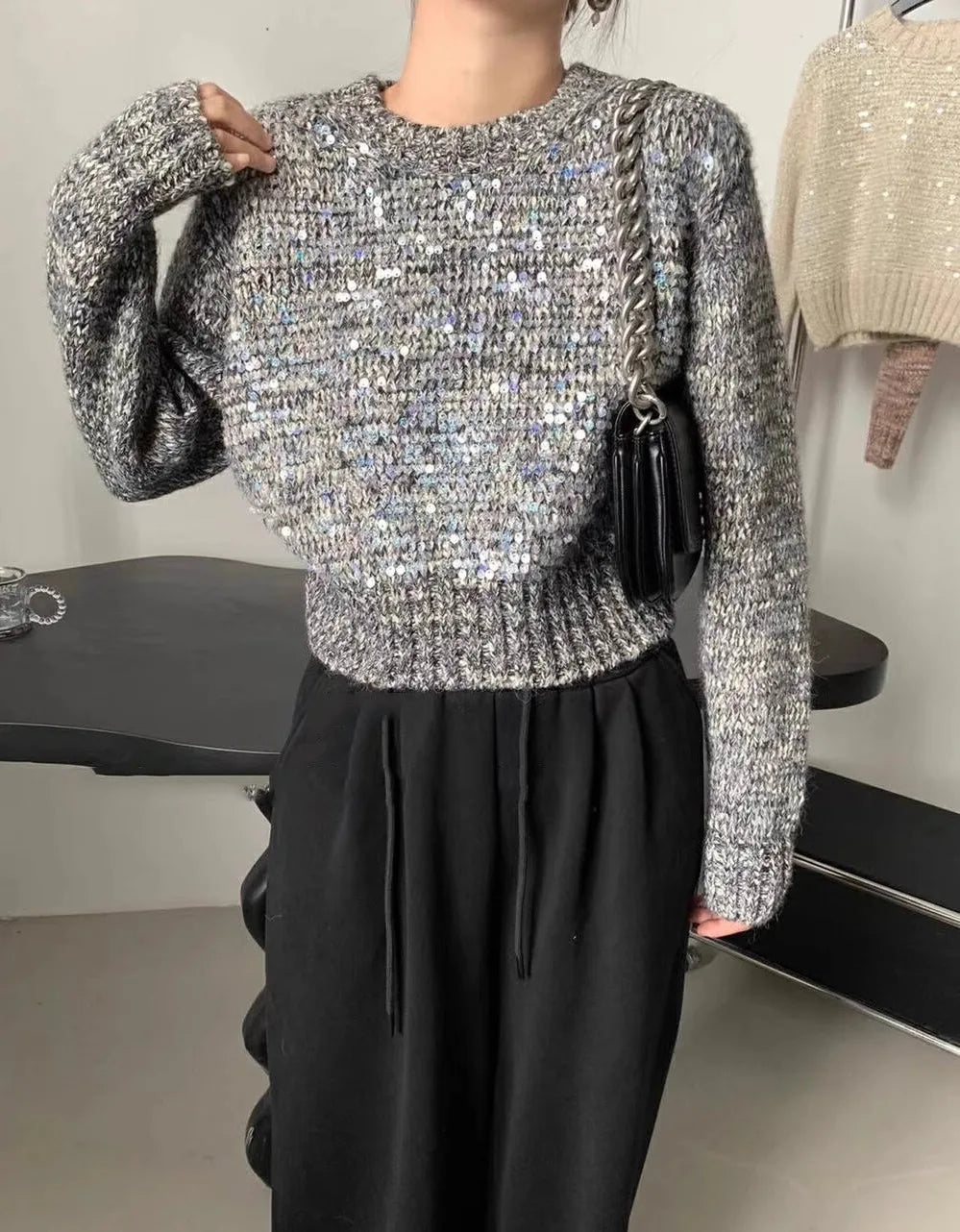 Hnewly  Fashion Sequin Short Sweater for Women's Spring Autumn New Soft Knitted Top Pullover Casual Round Neck Loose All-matched Top