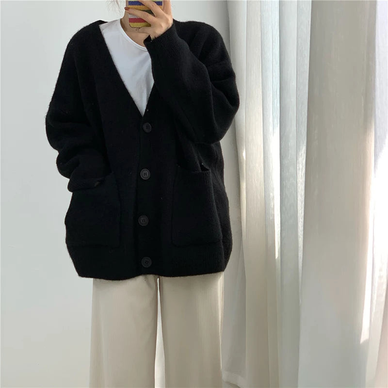Hnewly Women Cardigan Sweater y2k Clothes Solid Color V Neck Single Breasted Long Sleeve Knitted Tops with Pockets Streetwear