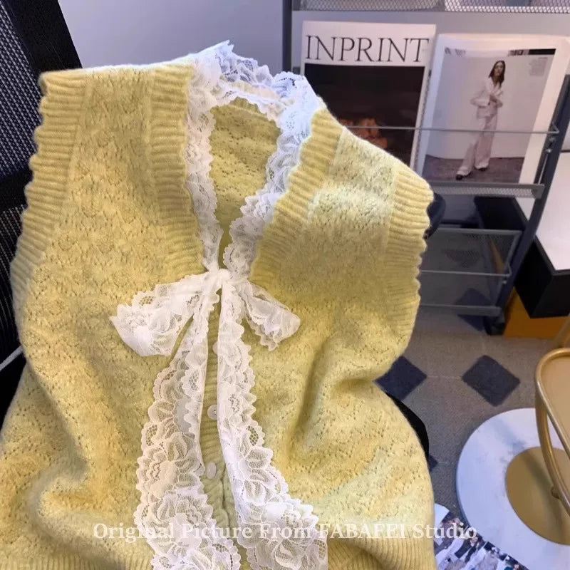 Hnewly  Elegant Lace Bow Sweater Vest Women's 2025 New Spring Autumn Sleeveless V-neck Knitted Pullover Korean Version Versatile Top