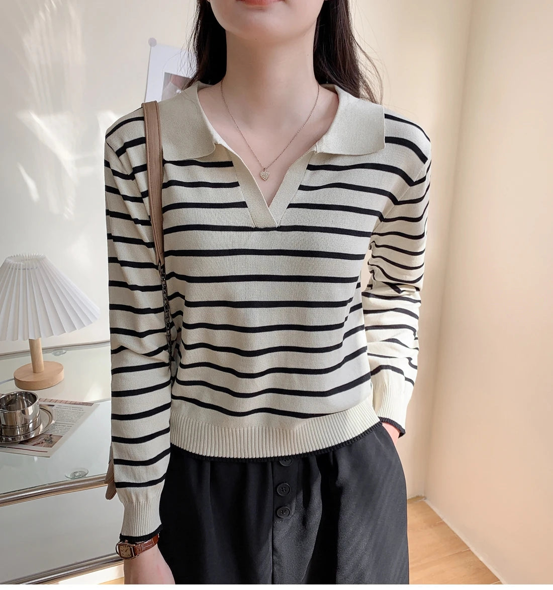 Hnewly  Striped Knit Pullover Sweater Women's Autumn 2025 New Lapel Shirt V-neck Loose Long Sleeve T-shirt Fashion Bottoming Short Top