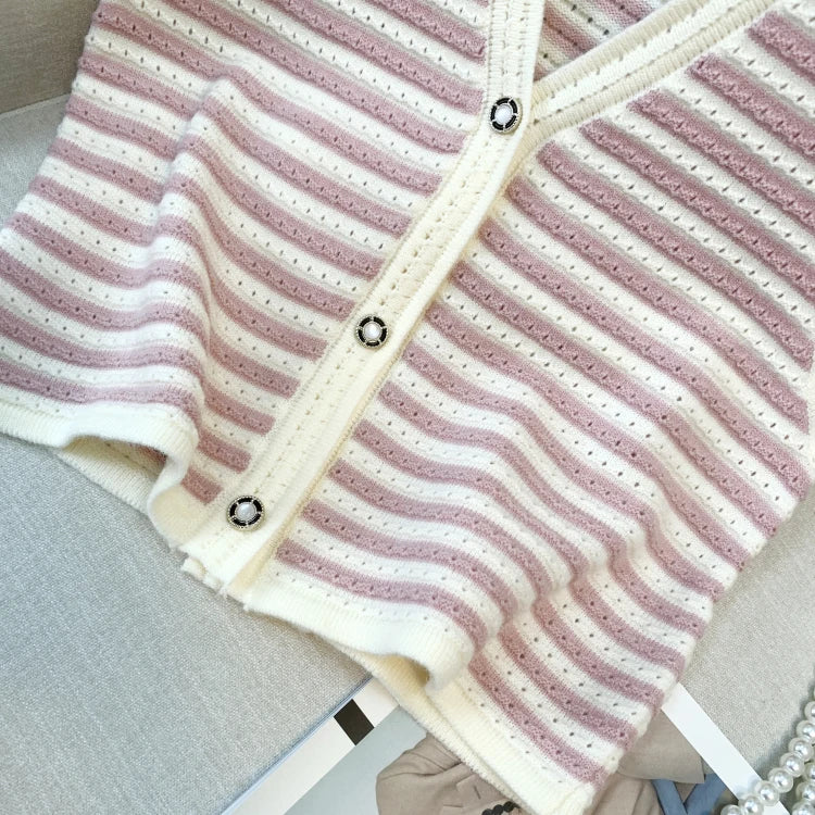 Hnewly  Spring V-Neck Striped Knitted Vest Korean Hollow Out Sleeveless Top Women's 2023 Autumn Loose All-Matched Outwear Cardigan Tank