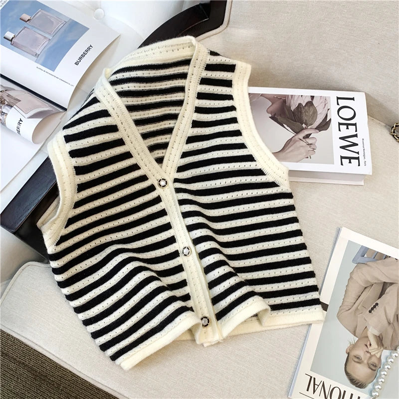 Hnewly  Spring V-Neck Striped Knitted Vest Korean Hollow Out Sleeveless Top Women's 2023 Autumn Loose All-Matched Outwear Cardigan Tank