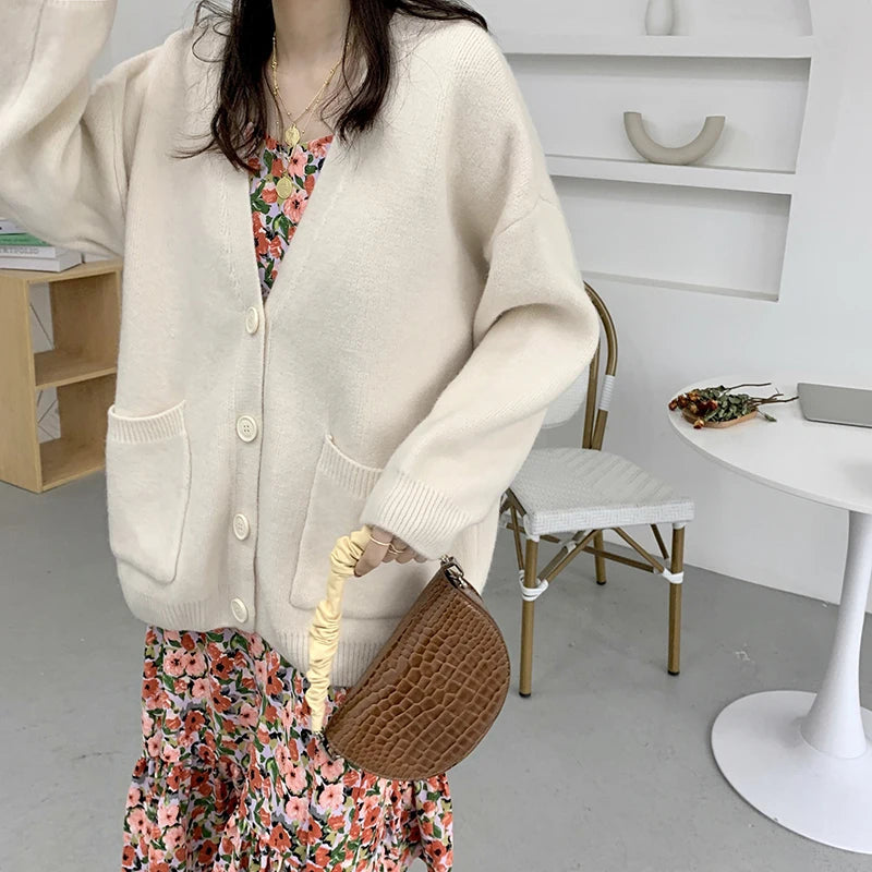 Hnewly Women Cardigan Sweater y2k Clothes Solid Color V Neck Single Breasted Long Sleeve Knitted Tops with Pockets Streetwear