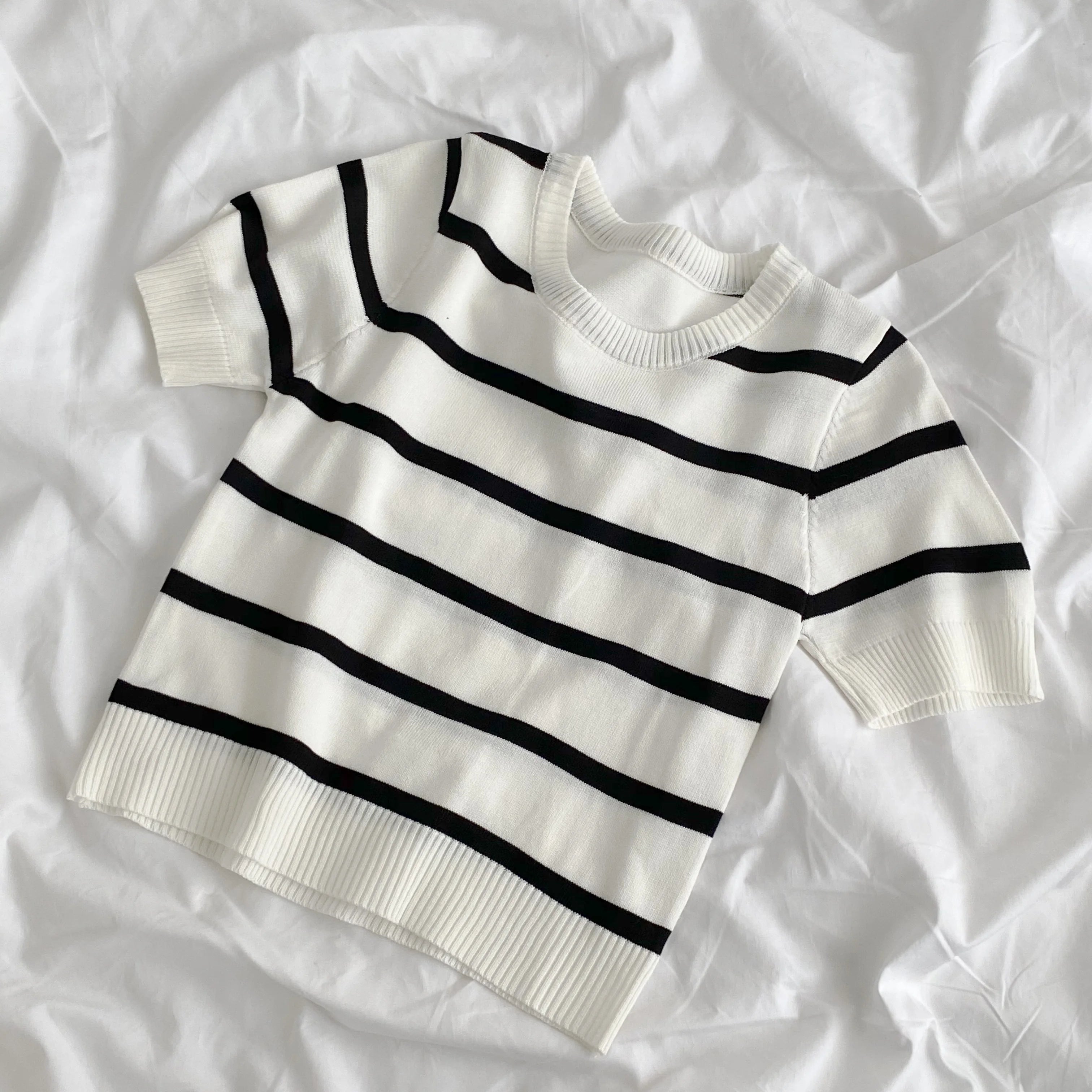 Hnewly  Vintage Stripe Knitted T-Shirt Women's Spring Summer New Fashion All-matched O- Neck Short Sleeve Slim Short Shirt Tops