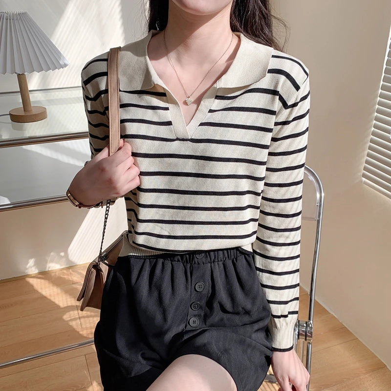 Hnewly  Striped Knit Pullover Sweater Women's Autumn 2025 New Lapel Shirt V-neck Loose Long Sleeve T-shirt Fashion Bottoming Short Top
