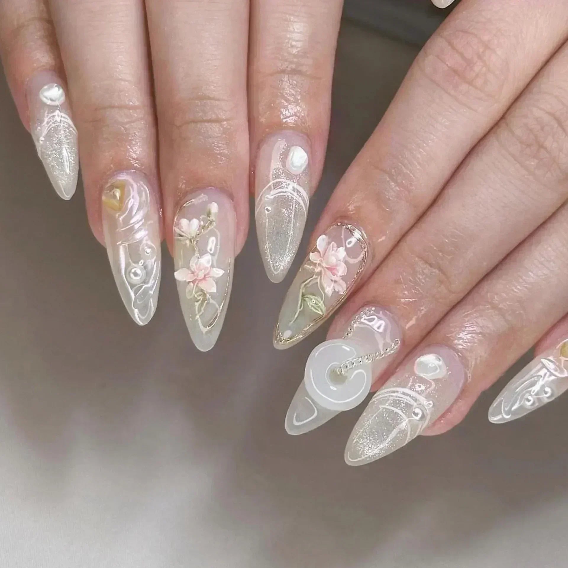 Hnewly 24pcs Detachable Flower Almond bowknot French False Nails Stars Love Glitter Design Press on Nails Fake Nials DIY Manicure Nails