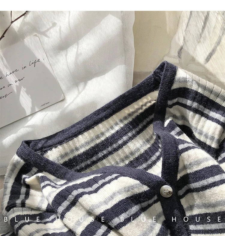 Hnewly  Women's Retro Striped Sweater Korean V-neck Contrasting Spring Autumn Long Sleeved Knitted Cardigan Coat  All-Matchded Loose Top