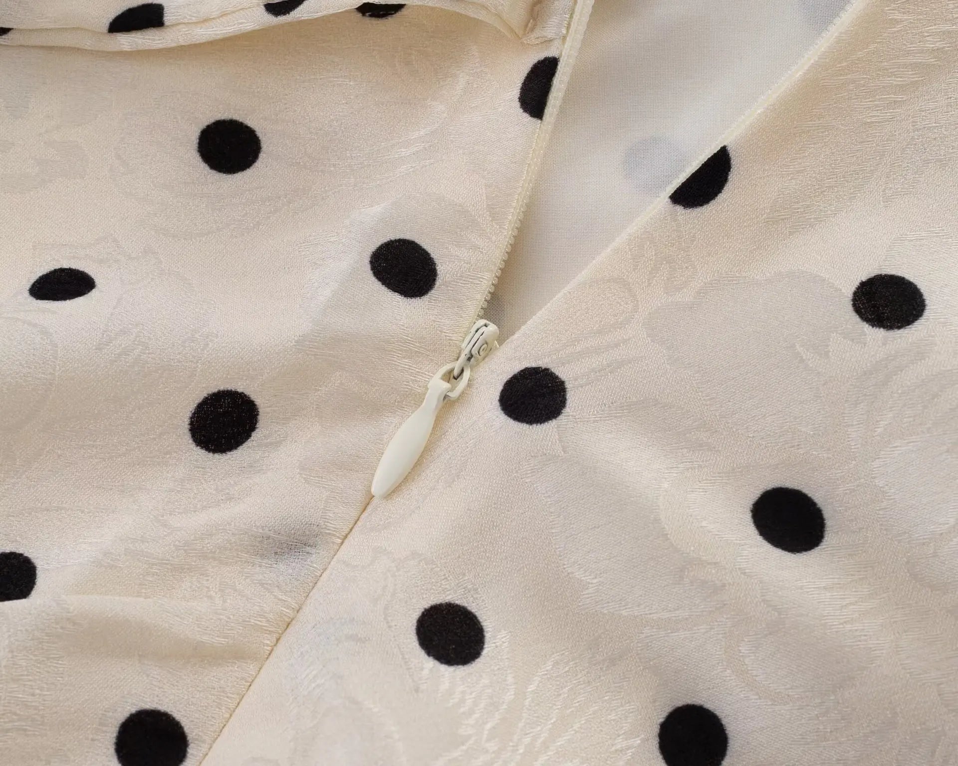 Hnewly   French Retro Polka Dot Print Long Dress Sweet Chic V-neck Summer Women Dress Short Sleeve High Waist Elegant Lady Dresses 2025