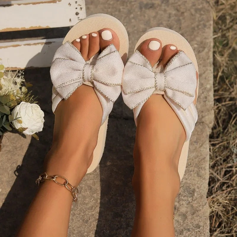 Hnewly New Summer Slippers Outdoor Beach Flip-flops Cute Flower Bow Decoration Casual Flat Slippers Shoes for Women Slides