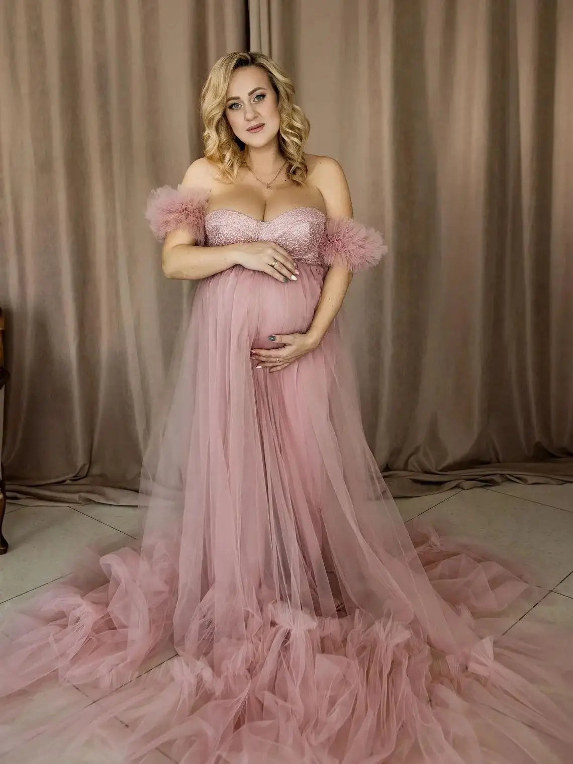 Hnewly  Pink Fluffy Powder Dress for Pregnant Women Tulle Maternity Dresses with Peals Puff Sleeves Pregnancy Gown for Photoshoot