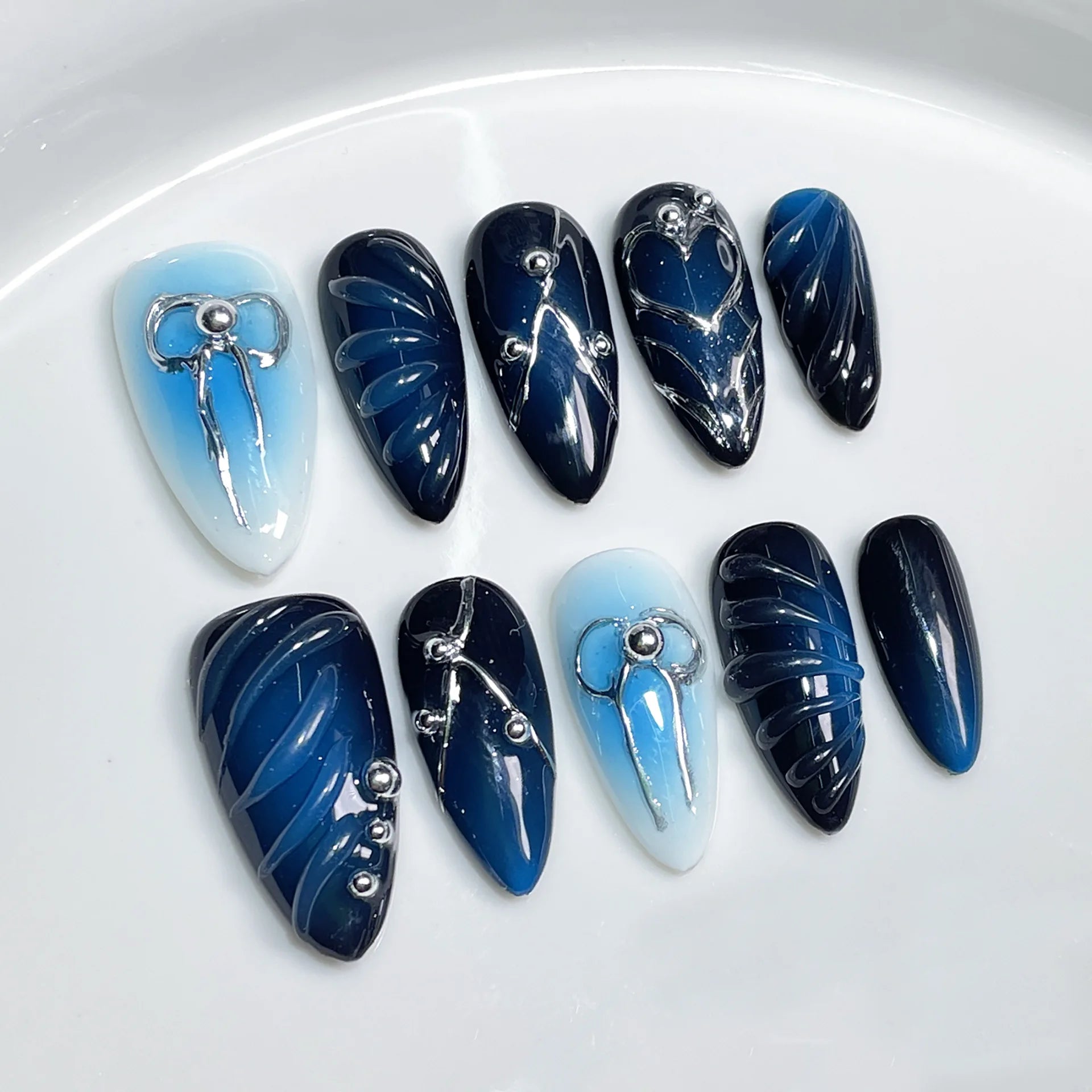 Hnewly 10Pcs Handmade Press on Nails Cat Eye Moon Decorations Aurora False Nails Short Almond Acrylic Wearable Manicure for Spice Girl