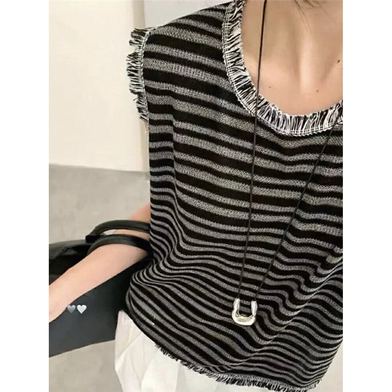 Hnewly  Tassel Edge Striped Knitted Vest Women's Summer New Sleeveless Round Neck Vest Knitwear Tops Fashion Versatile Pullover vest