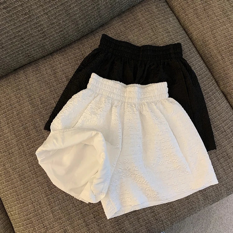 Hnewly  Black White Jacquard Shorts Women 2025 Summer Elastic High Waist Pockets Wide Leg Shorts Woman Loose Streetwear Half Pants