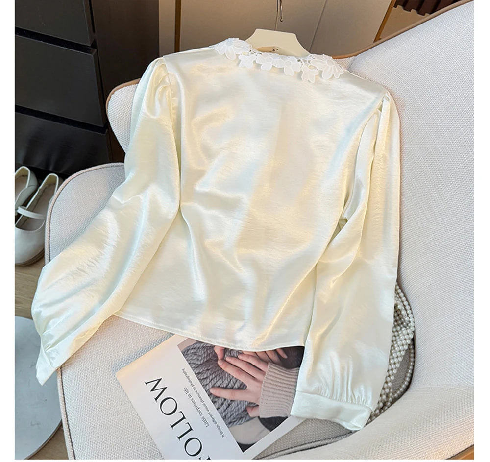 Hnewly  Elegant Satin Spliced Lace Shirt Women French Style Summer 2025 Doll Collar Pearl Single Breasted Light Luxury Long Sleeve Tops