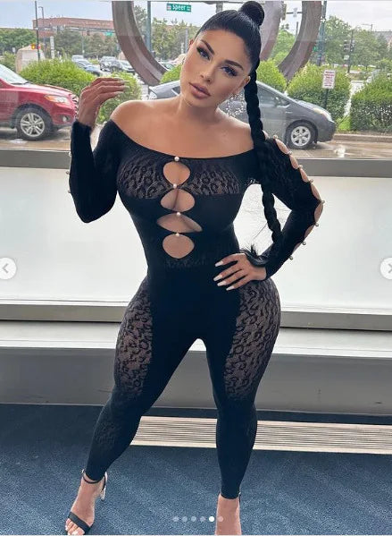 Hnewly New Sexy Jumpsuit One Shoulder Perforated Design, Thickened Dark Stripe Lace Pearl Women Jumpsuits Fashion Slim Women Tops HED2