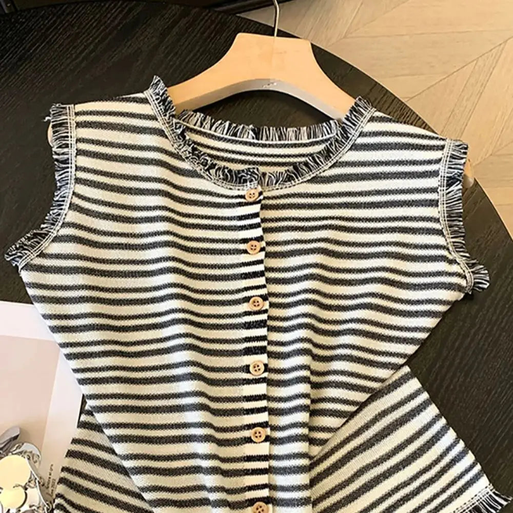Hnewly  Striped Round Neck Knitted Sweater Cardigan Women's Tassel Sleeveless Vest Tops Single Breasted Versatile Fashion Jacket