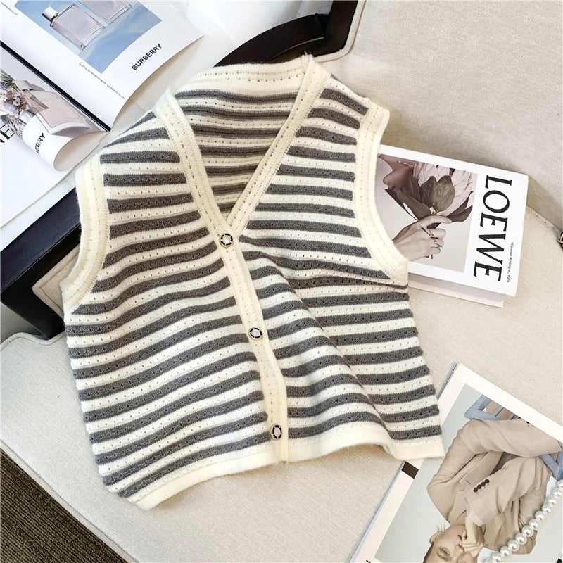 Hnewly  Spring V-Neck Striped Knitted Vest Korean Hollow Out Sleeveless Top Women's 2023 Autumn Loose All-Matched Outwear Cardigan Tank