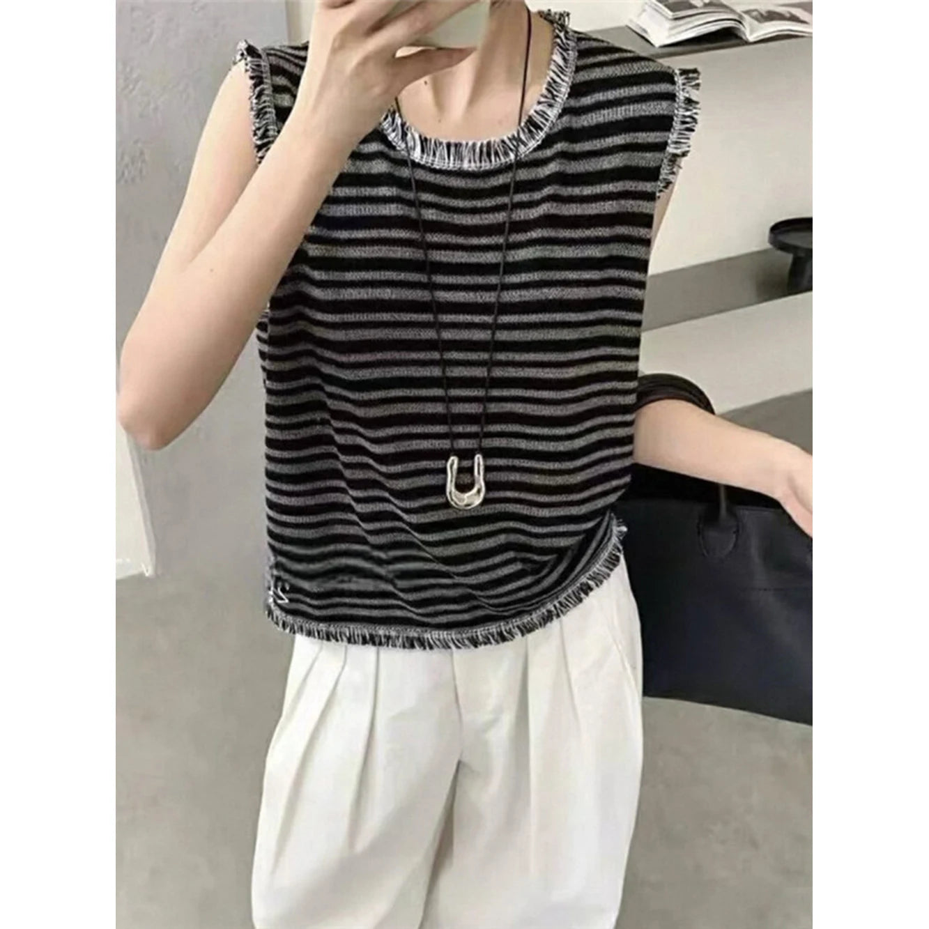 Hnewly  Tassel Edge Striped Knitted Vest Women's Summer New Sleeveless Round Neck Vest Knitwear Tops Fashion Versatile Pullover vest