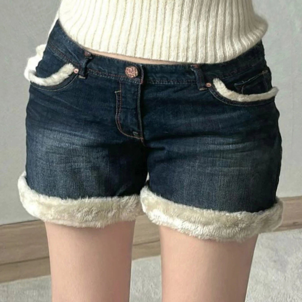 Hnewly Casual Sweet Fur Trim Denim Shorts Korean Style Cute Basic Slim Low-Waisted Shorts Women Winter Fashion Streetwear