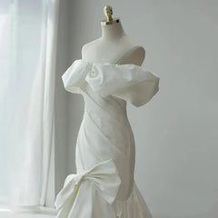 Hnewly  One Shoulder Satin Fish Tail Light Wedding Dress for Brides, French Minimalist Temperament, Outdoor Veil, Trailing Welcome Dress
