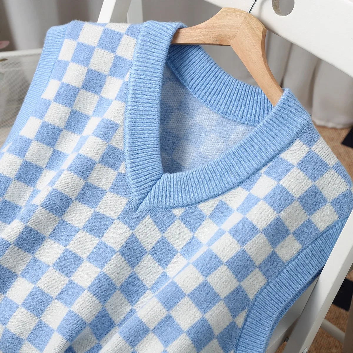 Hnewly  Checkered Sweater Vest Women Blue and White Checkerboard Sleeveless Knit Top Teen-girl Y2K Preppy Style Outfit