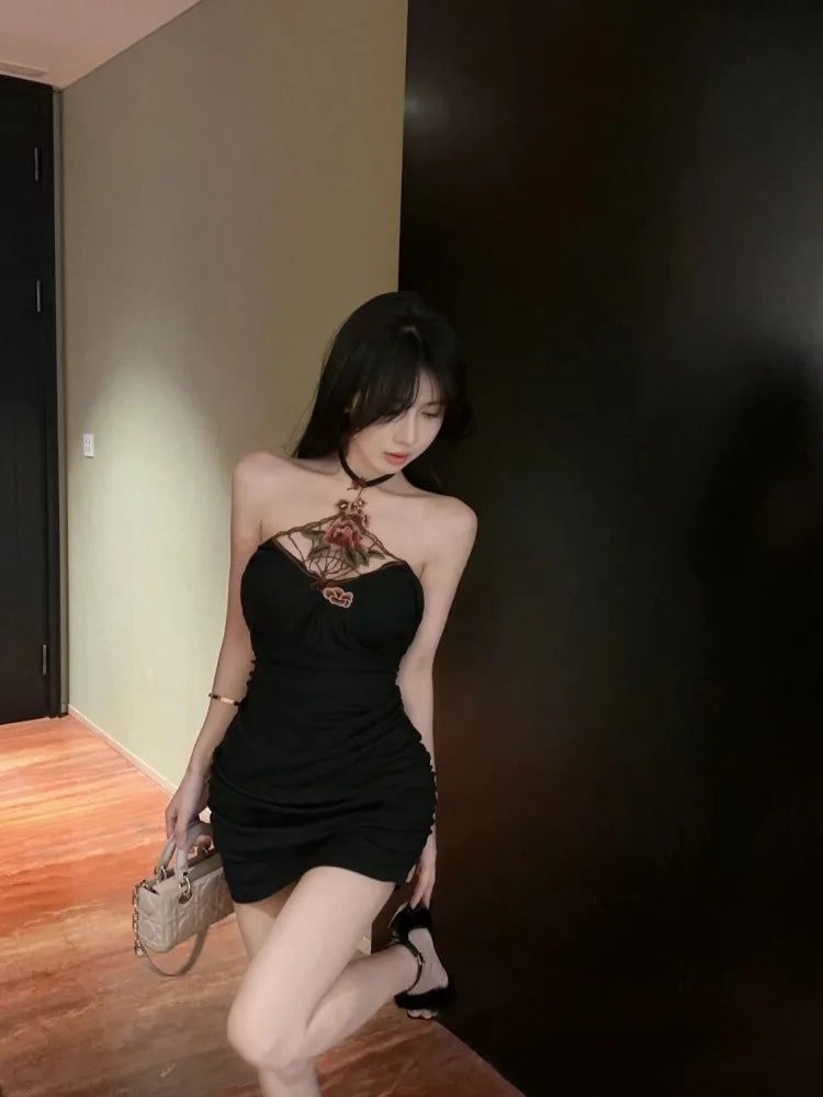 Hnewly  Vintage Sexy Sleeveless Slim Party Dresses Women Embroidery Flowers Halter Backless Clubwear Elegant Mini Dress Vintage