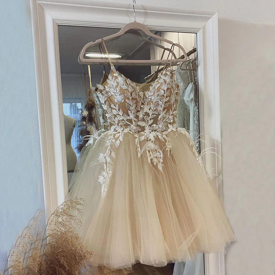 Hnewly  Elegant Lace Appliques Short Prom Dress Spaghetti Straps Tulle Formal Party Graduation Evening Gown With Feather formal dress