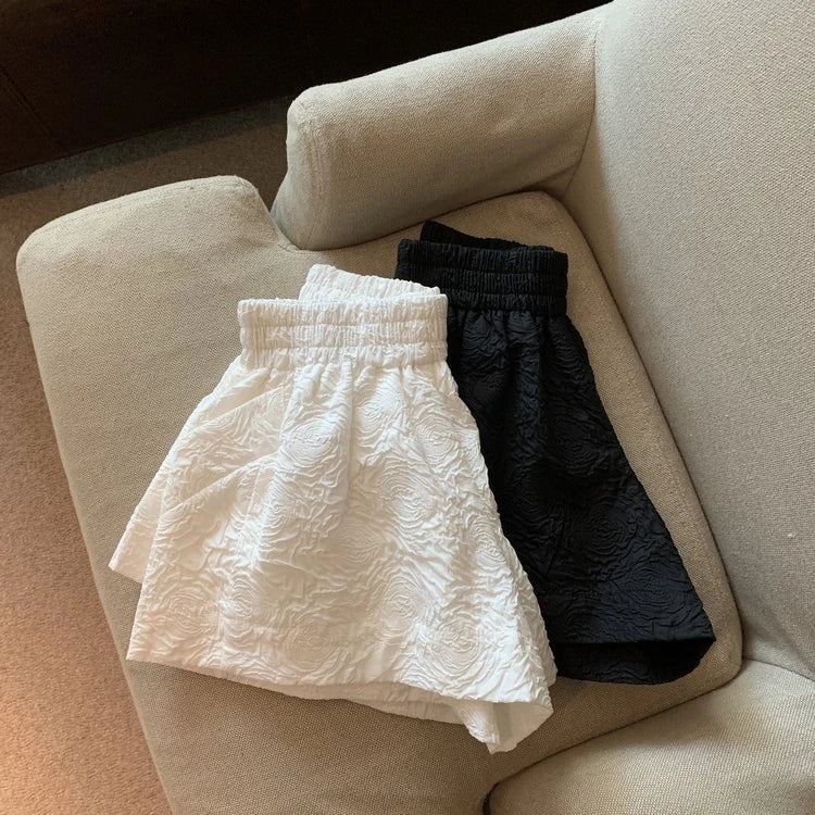 Hnewly  Black White Jacquard Shorts Women 2025 Summer Elastic High Waist Pockets Wide Leg Shorts Woman Loose Streetwear Half Pants
