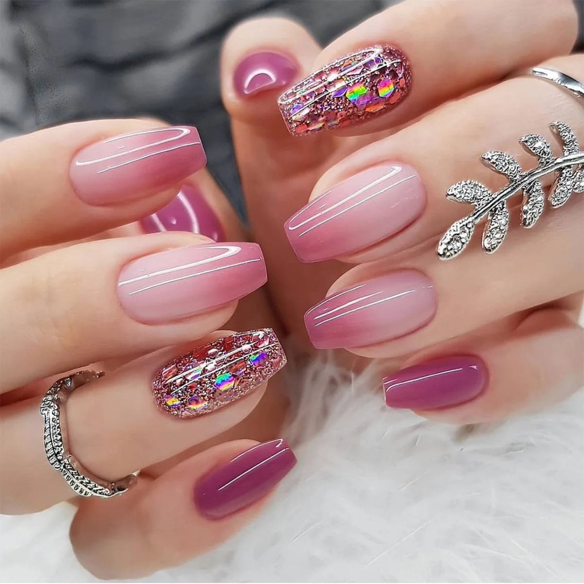 Hnewly 24Pcs Press On Nails Simple French Colorful Wavy Abstract Line Fake Nails Full Cover Nail Art Tips Coffin Square Head False Nail