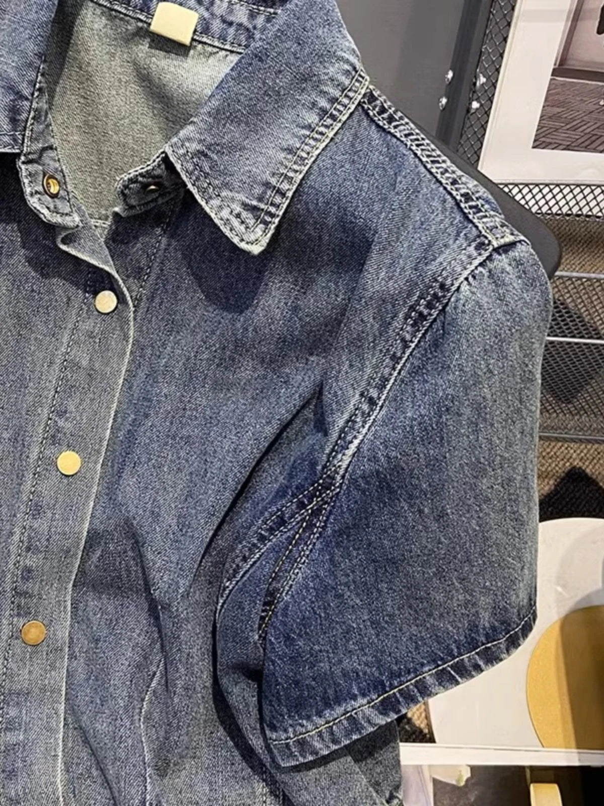 Hnewly  Retro Denim Jacket Women's 2025 Summer New Loose Versatile Short Sleeved Top Large Size Single Breasted Turndown Collar Shirt